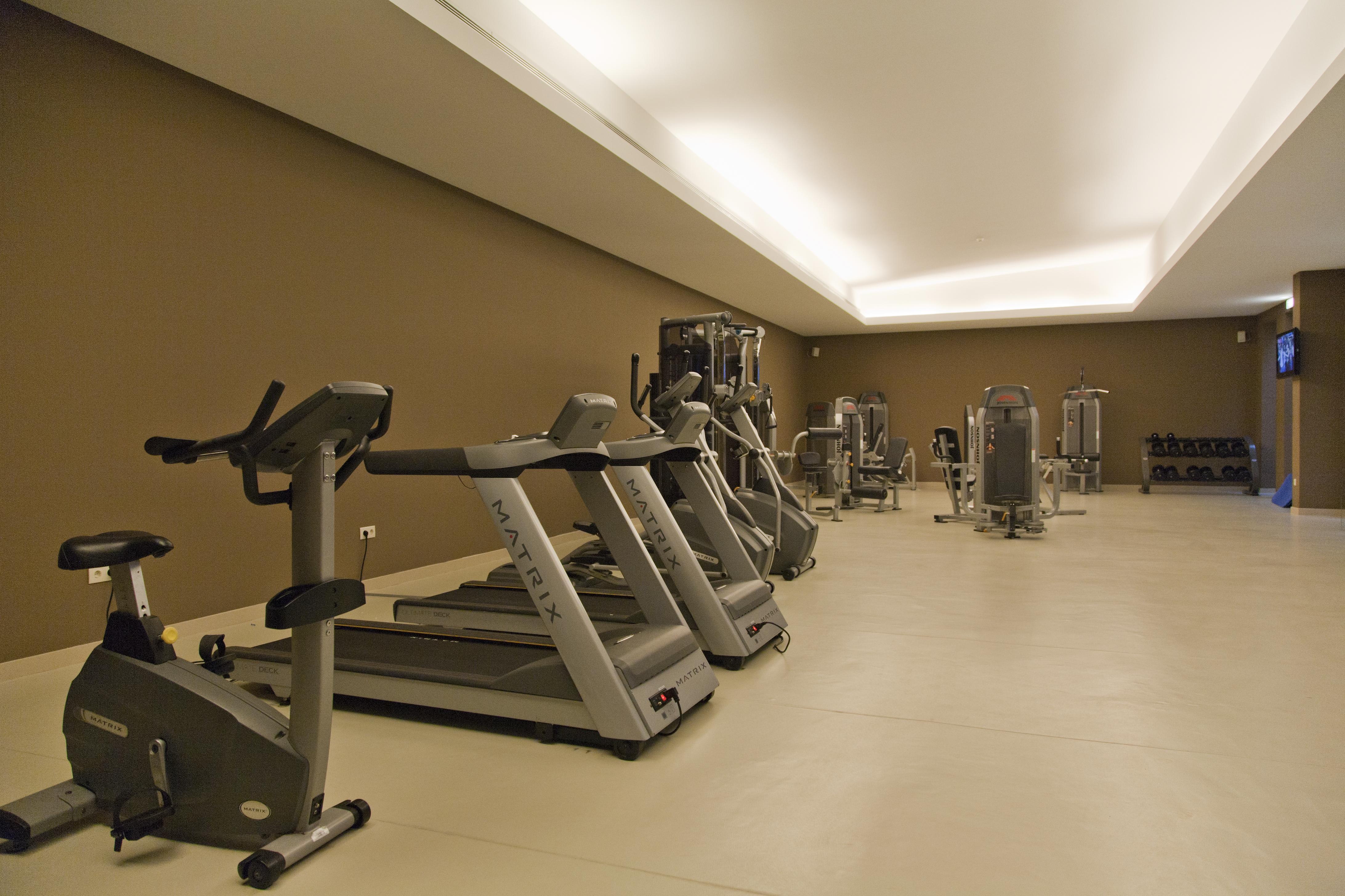 فندق Kimpton Atlantico Algarve By Ihg البوفيرا المظهر الخارجي الصورة The gym at the hotel